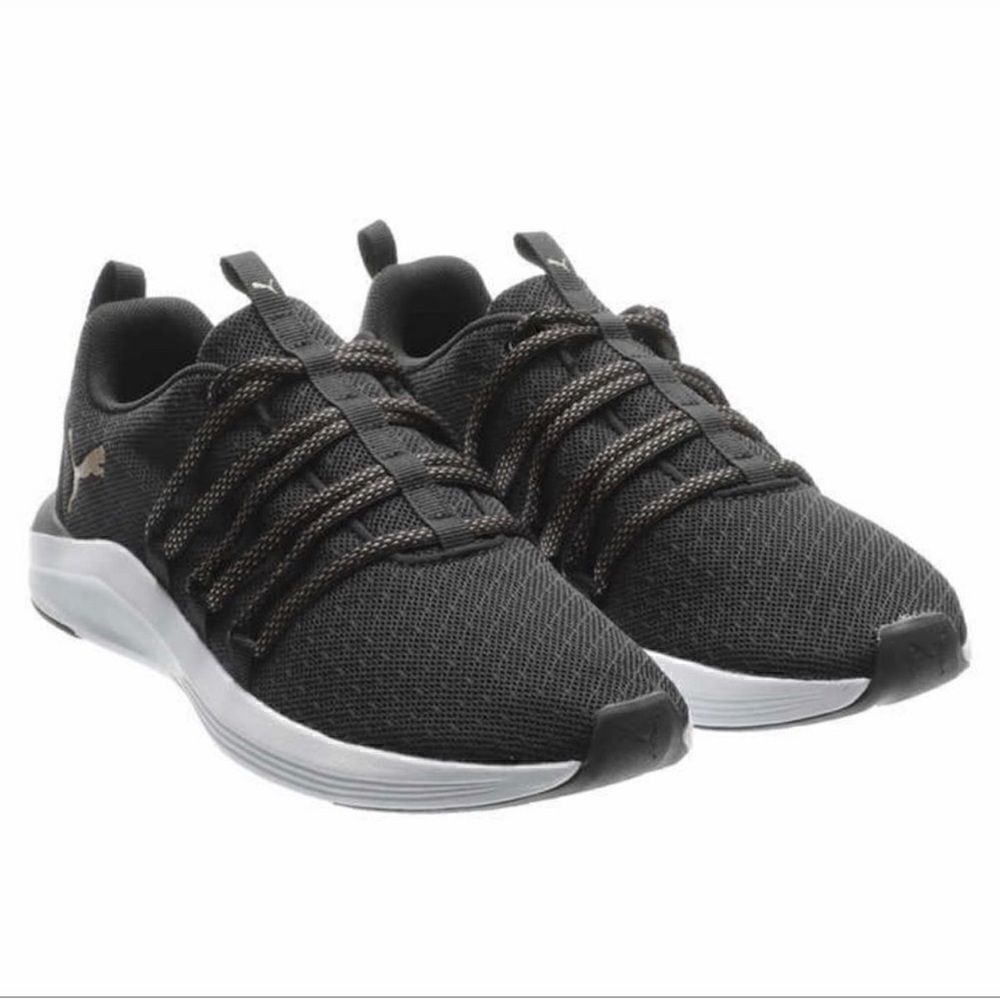 PUMA Ladies' Prowl Knit Sneakers Black 6